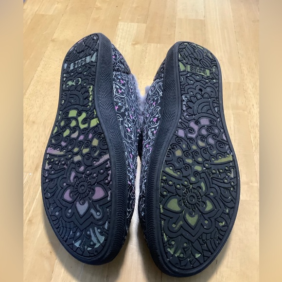Bobs-Sketchers furry cat shoes! - Picture 2 of 3
